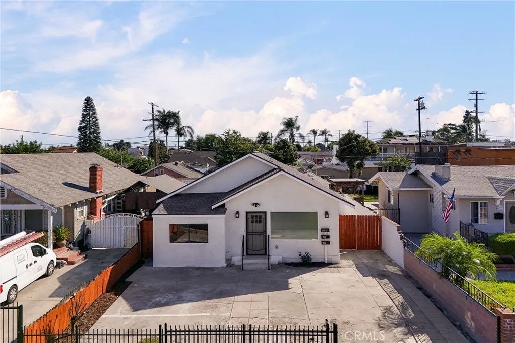 Photo of 2714 Walnut Street, Huntington Park, CA 90255 (MLS # CV26212464)