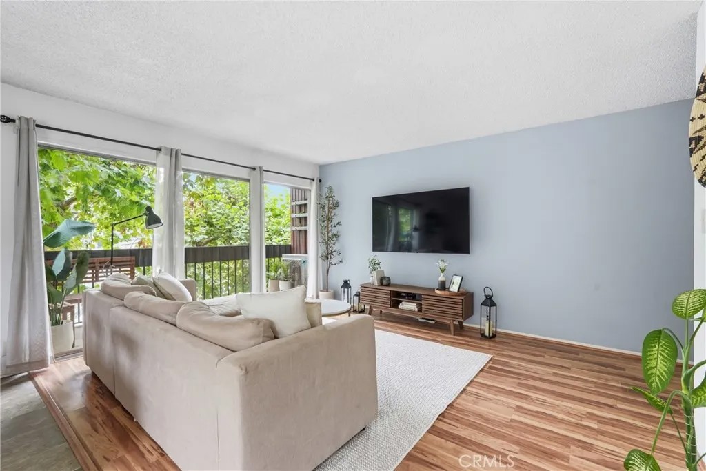 1061 Park Ave 115