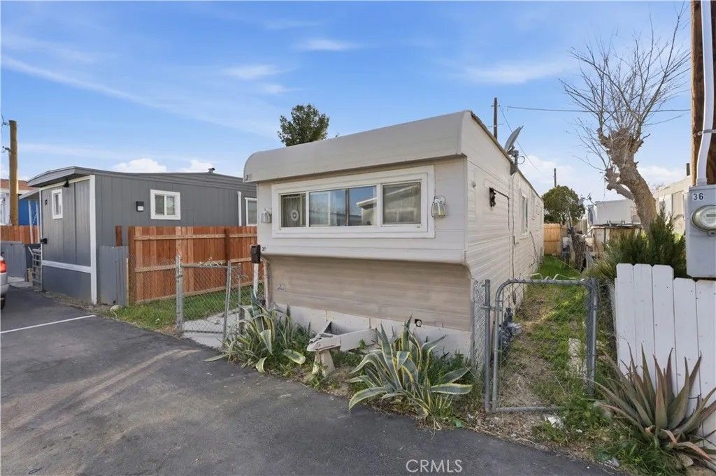 Photo of 6150 E Avenue T #36, Palmdale, CA 93552 (MLS # DW26041592)