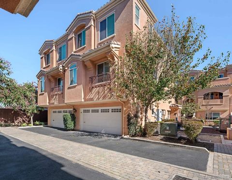 Photo of 810 Ada St #1, Chula Vista, CA 91911 (MLS # 260003183)