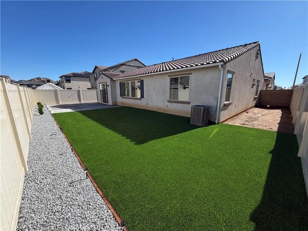 Photo of 846 Sandie Court, Perris, CA 92571 (MLS # OC25265939)