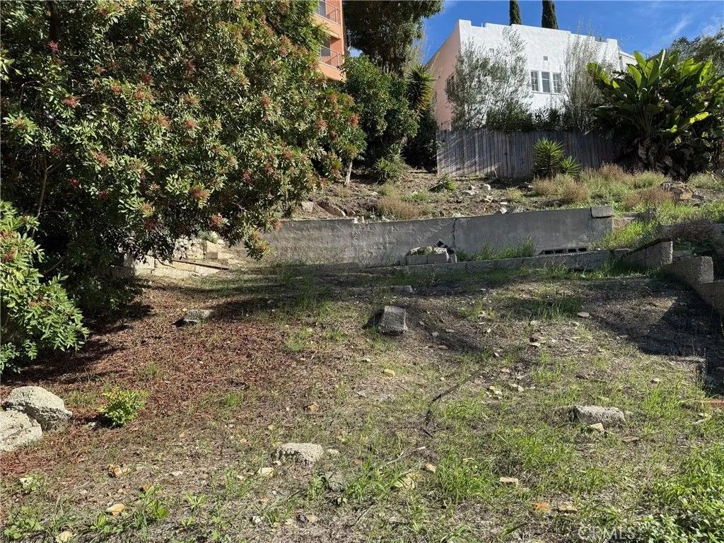 Photo of 364 Crane Blvd, Los Angeles, CA 90065 (MLS # DW25267331)