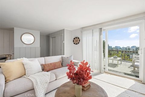 Tiny photo for 6476 San Marco Cir, Hollywood Hills East, CA 90068 (MLS # SR25244014)