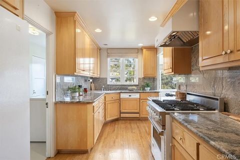 Tiny photo for 6476 San Marco Cir, Hollywood Hills East, CA 90068 (MLS # SR25244014)
