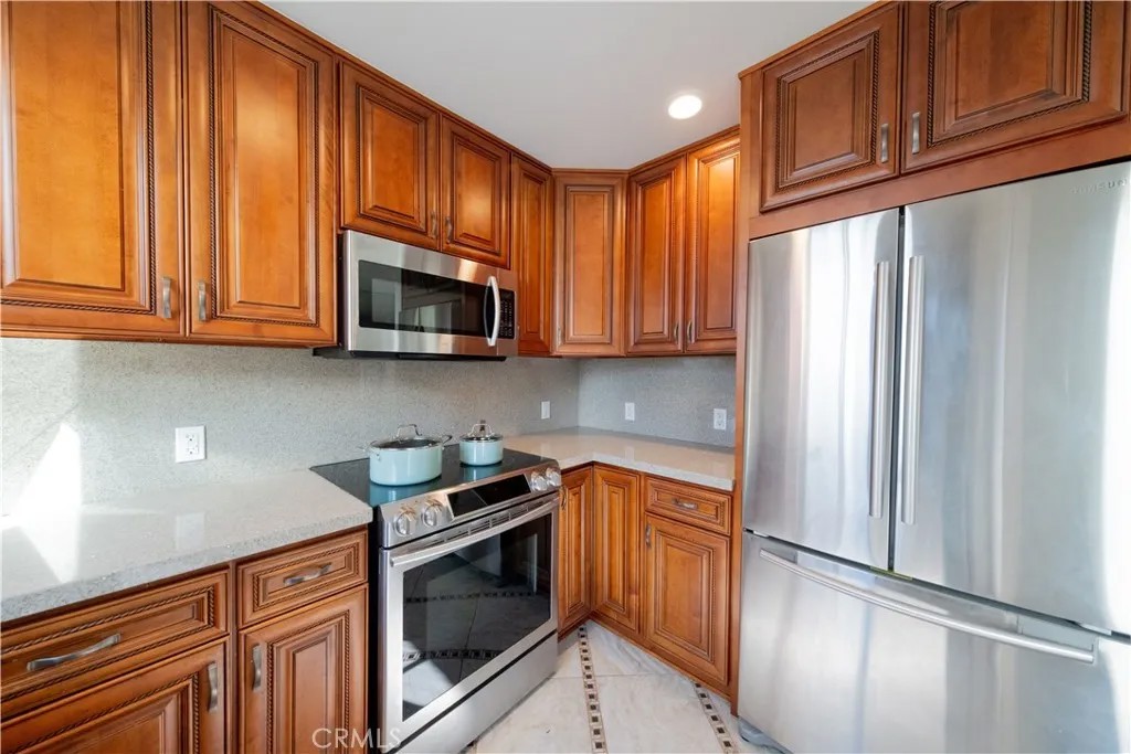 10751 Wilshire Boulevard 1405