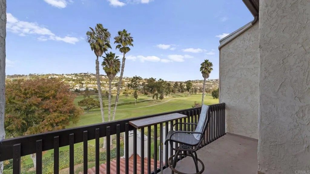 Photo of 2508 Navarra Drive #424, Carlsbad, CA 92009 (MLS # NDP2510993)