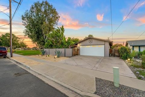 Tiny photo for 7212 Florey Street, San Diego, CA 92122 (MLS # NDP2510268)