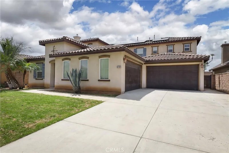 5702 Segovia Way