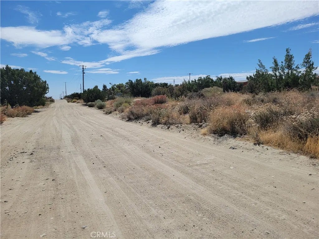 Photo of 0 Tamarack, Pinon Hills, CA 92372 (MLS # HD26173546)