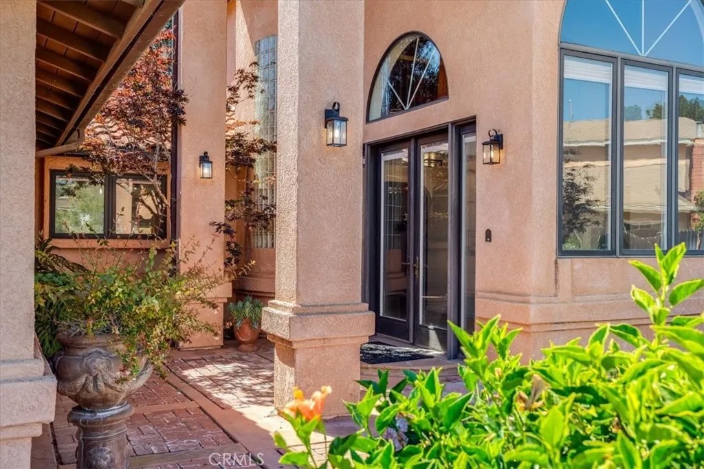 801 Lucinda Court