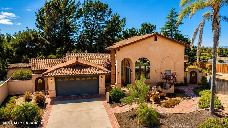 801 Lucinda Court