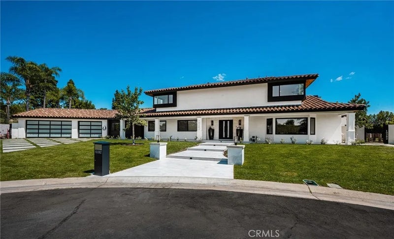 10282 OLD LAMPLIGHTER Lane