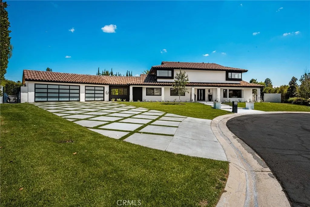 10282 OLD LAMPLIGHTER Lane