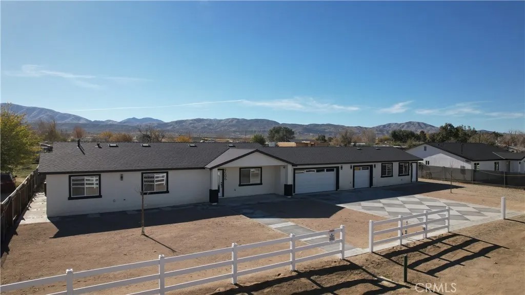 9506 East Avenue T14