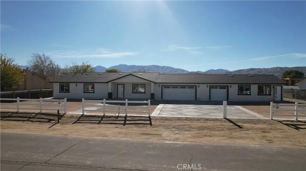 9506 East Avenue T14