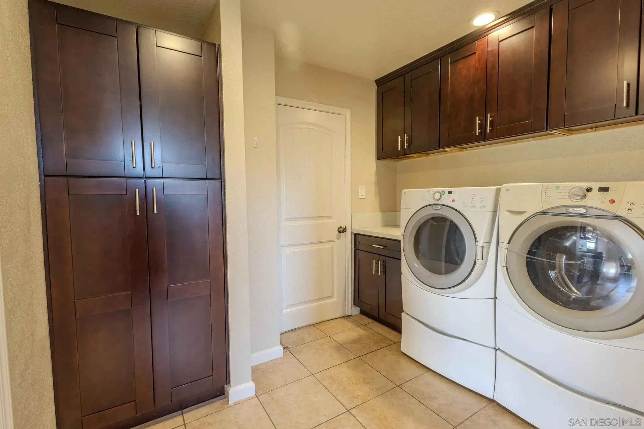 Escondido, California 92025, United States, 4 Bedrooms Bedrooms, ,2 BathroomsBathrooms,Residential,Active,165189