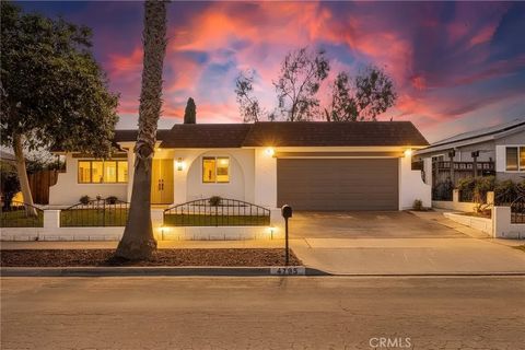 Photo of 4795 Claire Drive, Oceanside, CA 92057 (MLS # SW26053834)