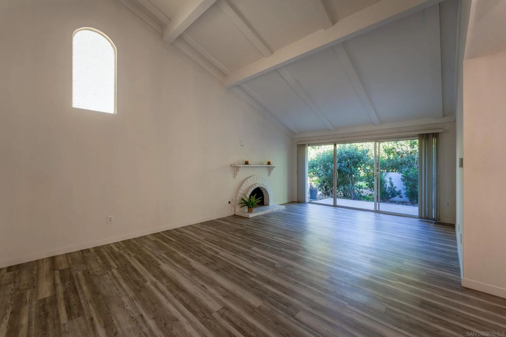 Photo of 12780 Avenida La Valencia #163, San Diego, CA 92128 (MLS # 250045140)