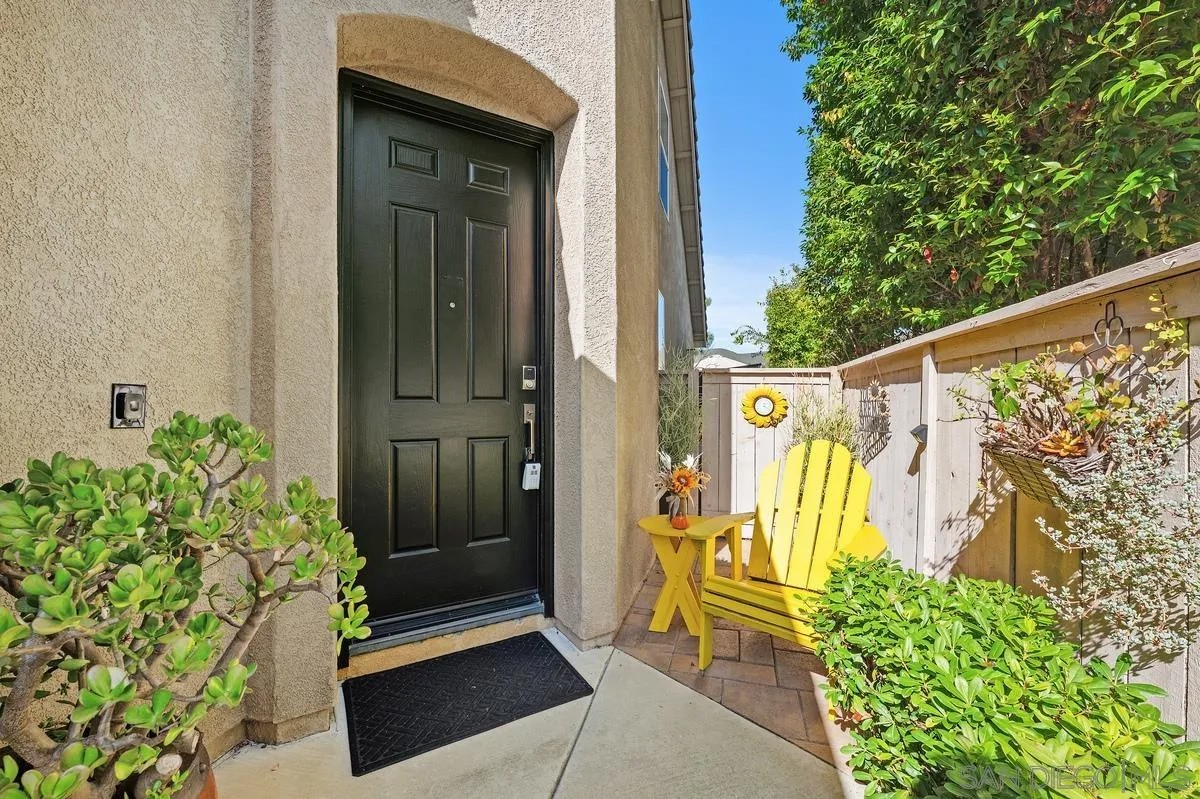 1456 Golden Sunset Dr.