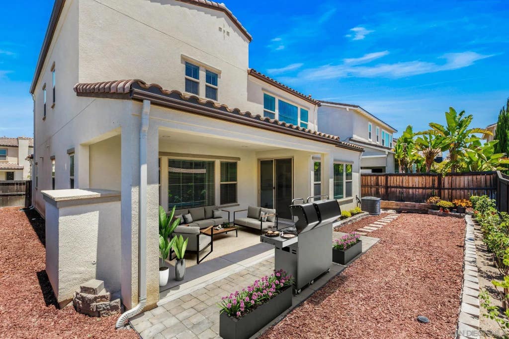 Photo of 1138 Camino Levante, Chula Vista, CA 91913 (MLS # 260014852)