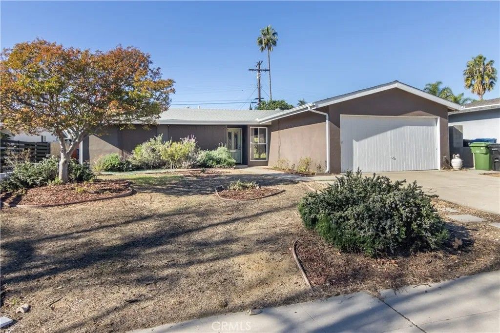 Photo of 9635 Gerald, North Hills, CA 91343 (MLS # SR25280441)