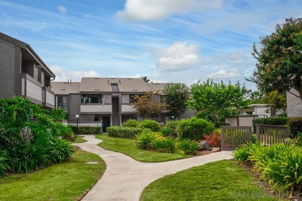 9209 Village Glen Dr 243