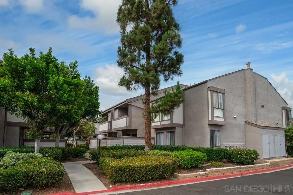 9209 Village Glen Dr 243