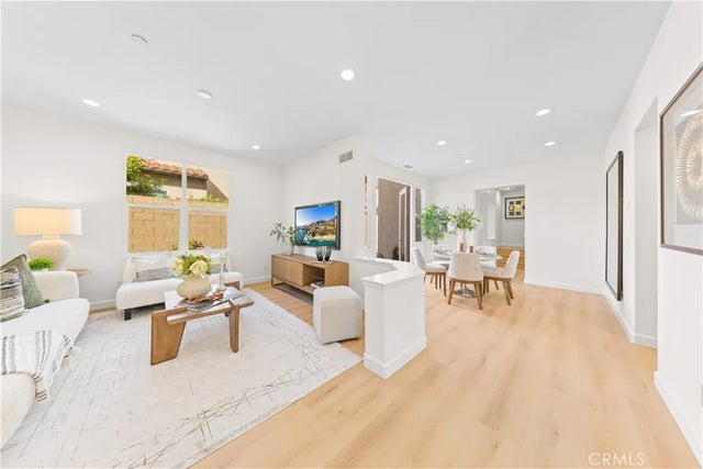 213 Great Lawn, Irvine