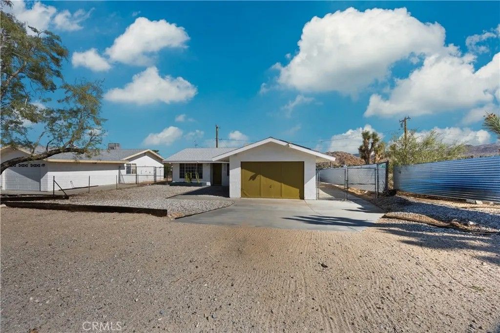 Photo of 6123 Scenic Dr, Joshua Tree, CA 92252 (MLS # IV26020465)