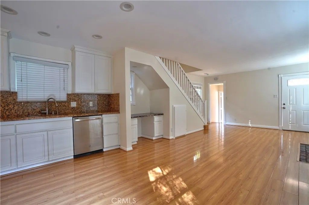 Photo of 1105 N Beverly Glen, Los Angeles, CA 90077 (MLS # OC26059183)