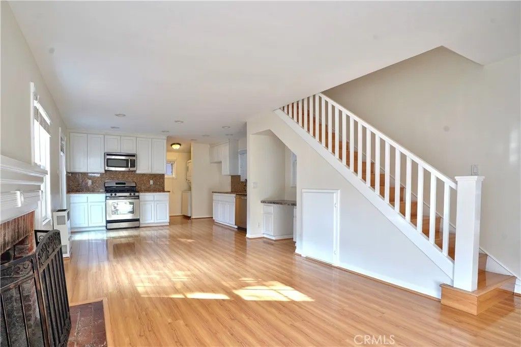 Photo of 1105 N Beverly Glen, Los Angeles, CA 90077 (MLS # OC26059183)