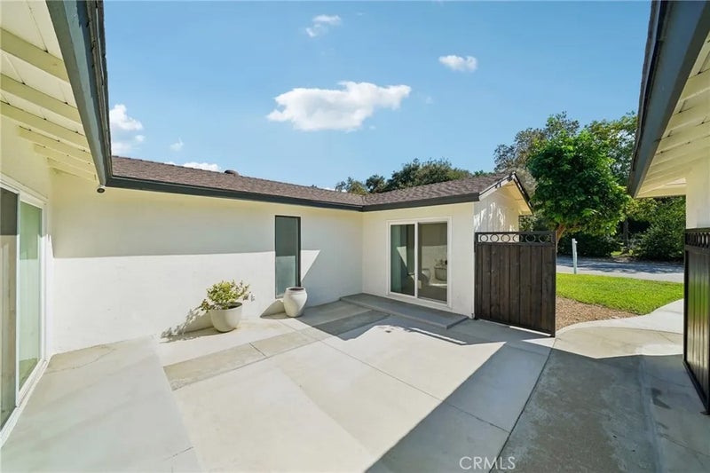 587 Sycamore Avenue