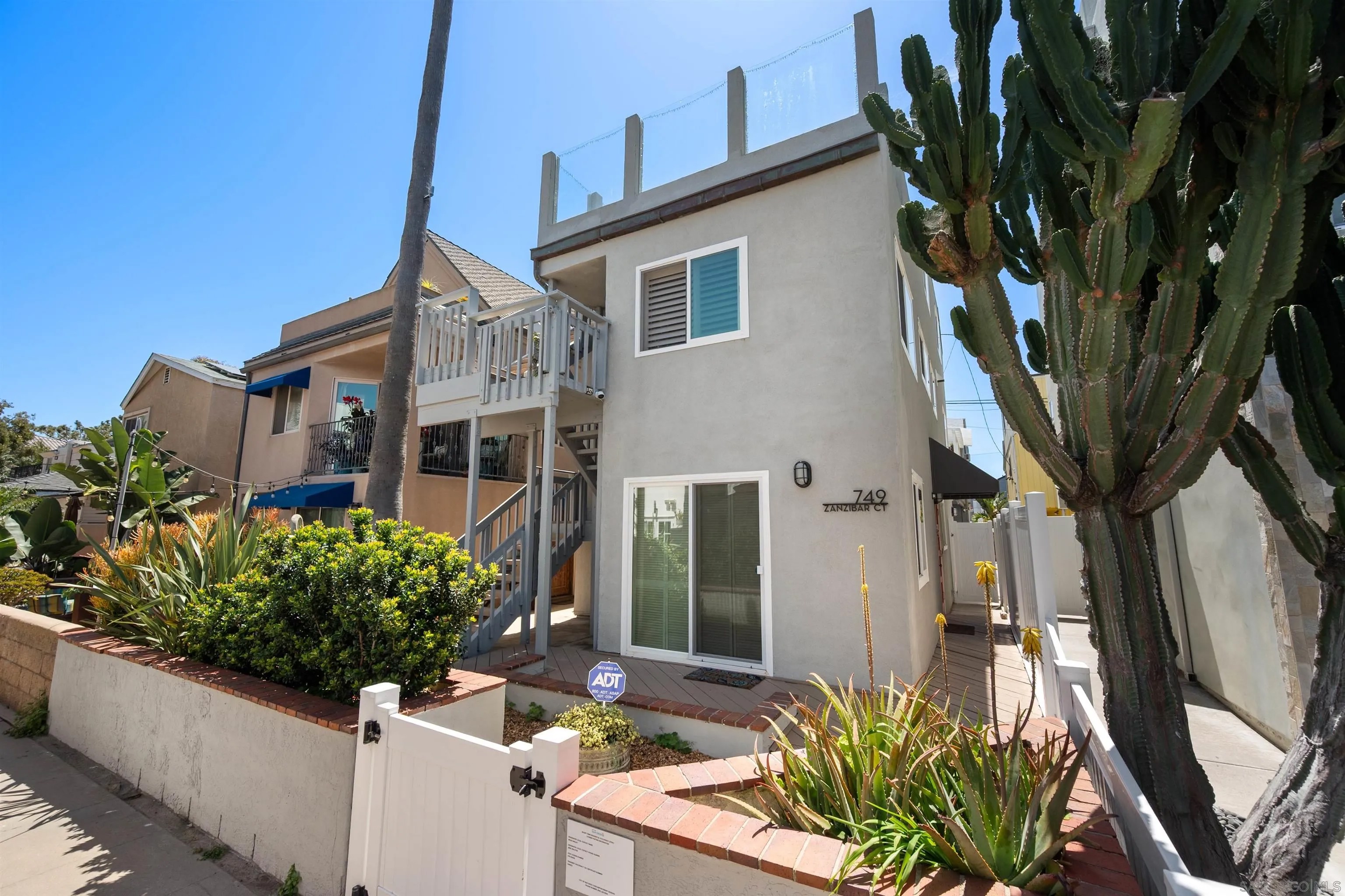 749 Zanzibar Ct