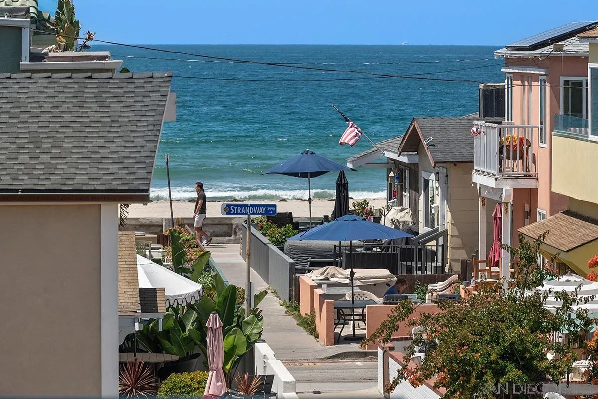 749 Zanzibar Ct
