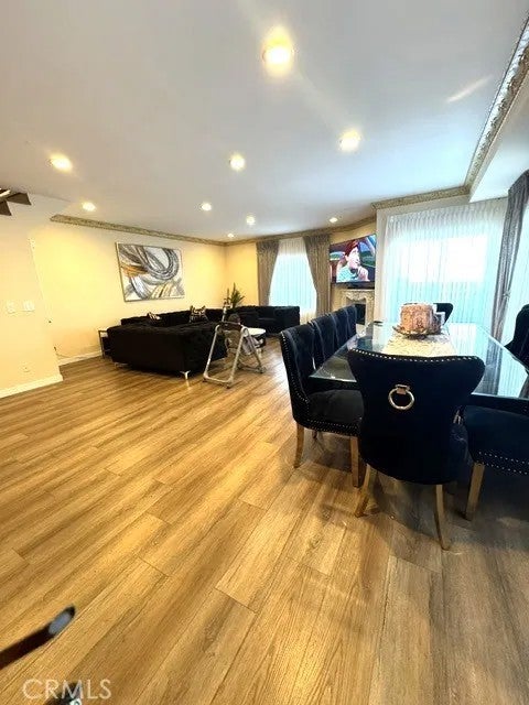 6828 Laurel Canyon Boulevard 211