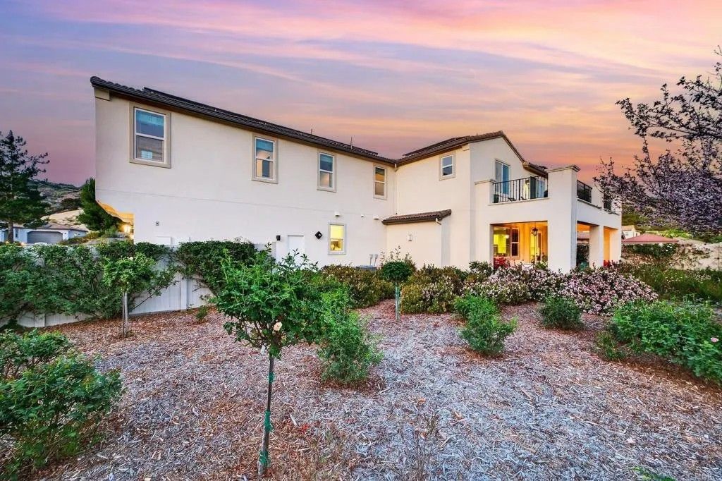 Photo of 14115 Winged Foot Circle, Valley Center, CA 92082 (MLS # NDP2603091)