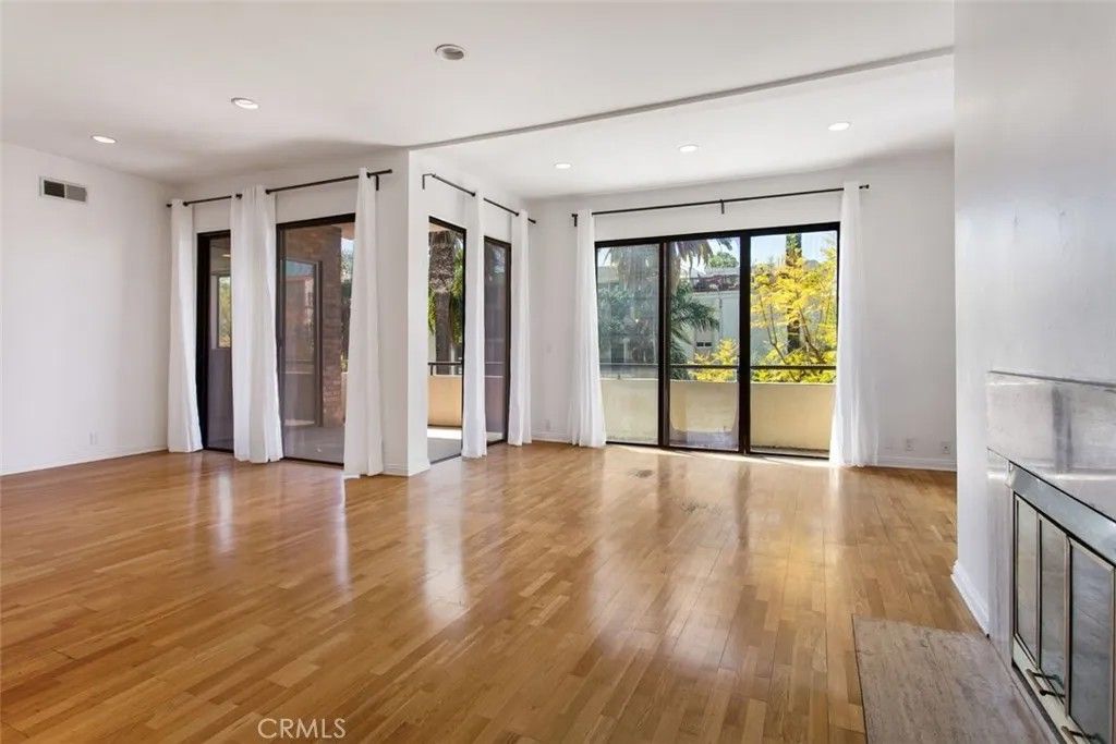 Photo of 1880 Veteran Avenue, Los Angeles, CA 90025 (MLS # SR26051288)