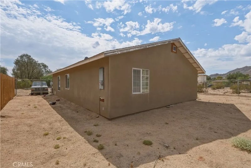 6636 Cholla Avenue
