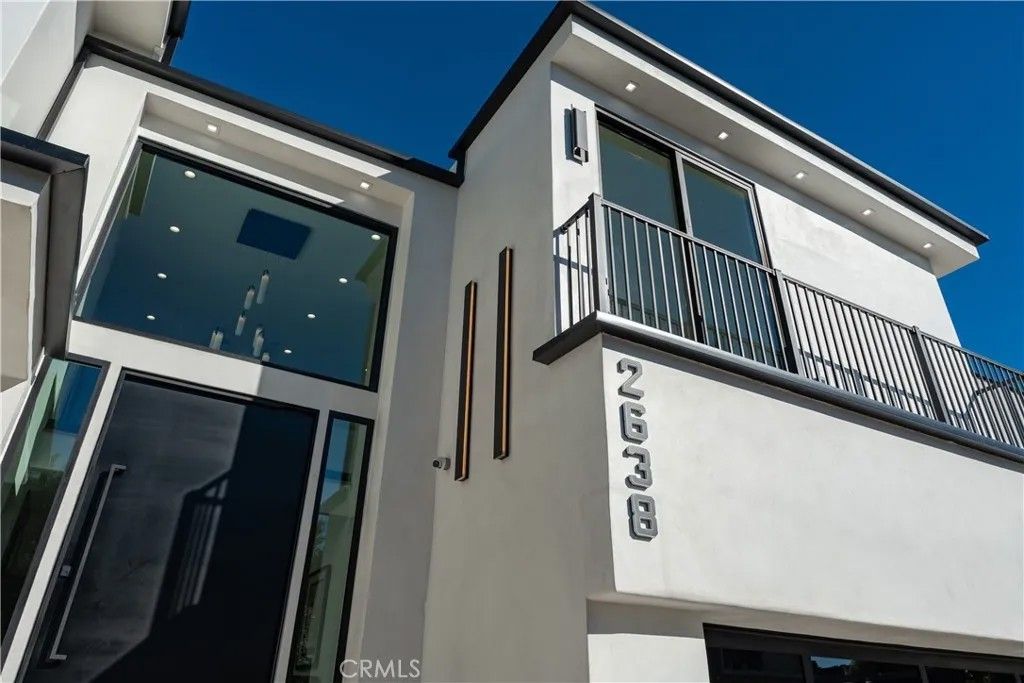 Photo of 2638 Zorada Drive, Los Angeles, CA 90046 (MLS # SR26012608)