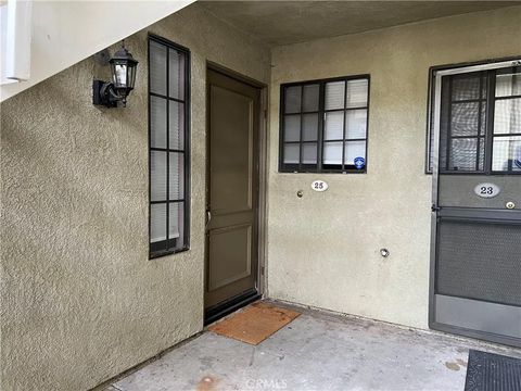 Tiny photo for 1111 Packers Cir #25, Tustin, CA 92780 (MLS # PW25239066)