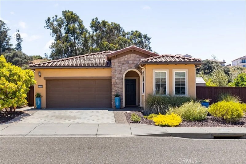 5701 Yarrow