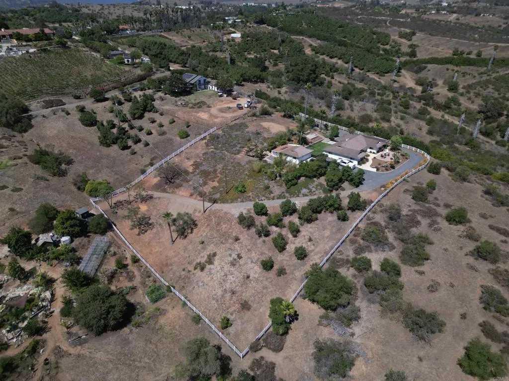 31555 Cottontail Lane