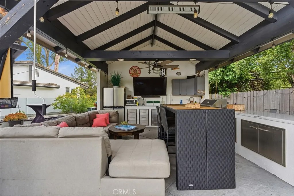 520 W Hermosa
