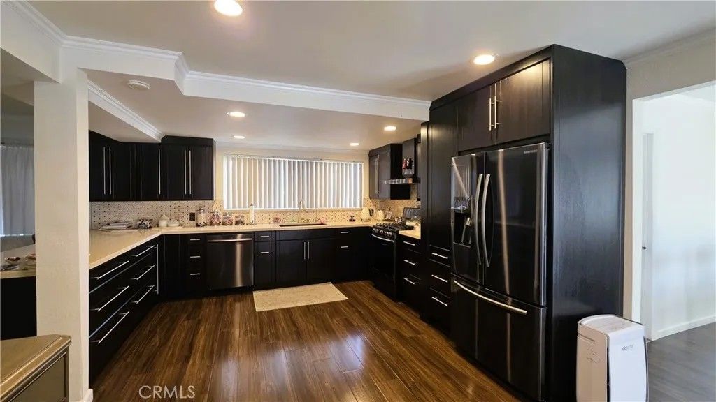 Photo of 608 Hawthorne Street #E, Glendale, CA 91204 (MLS # GD26022519)