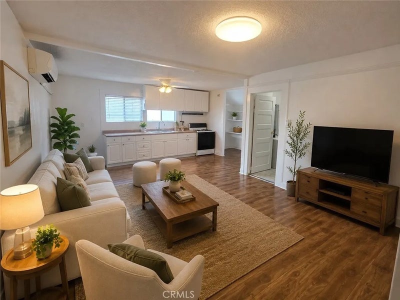 1628 S Van Ness