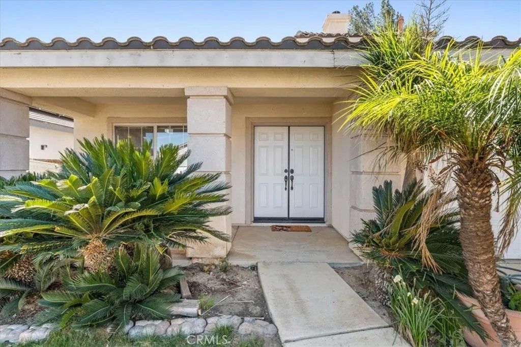 Photo of 13333 Goldenhorn Drive, Corona, CA 92570 (MLS # CV26055057)