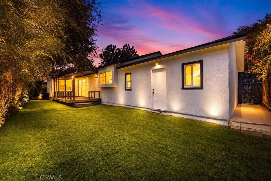 6759 N Golden West
