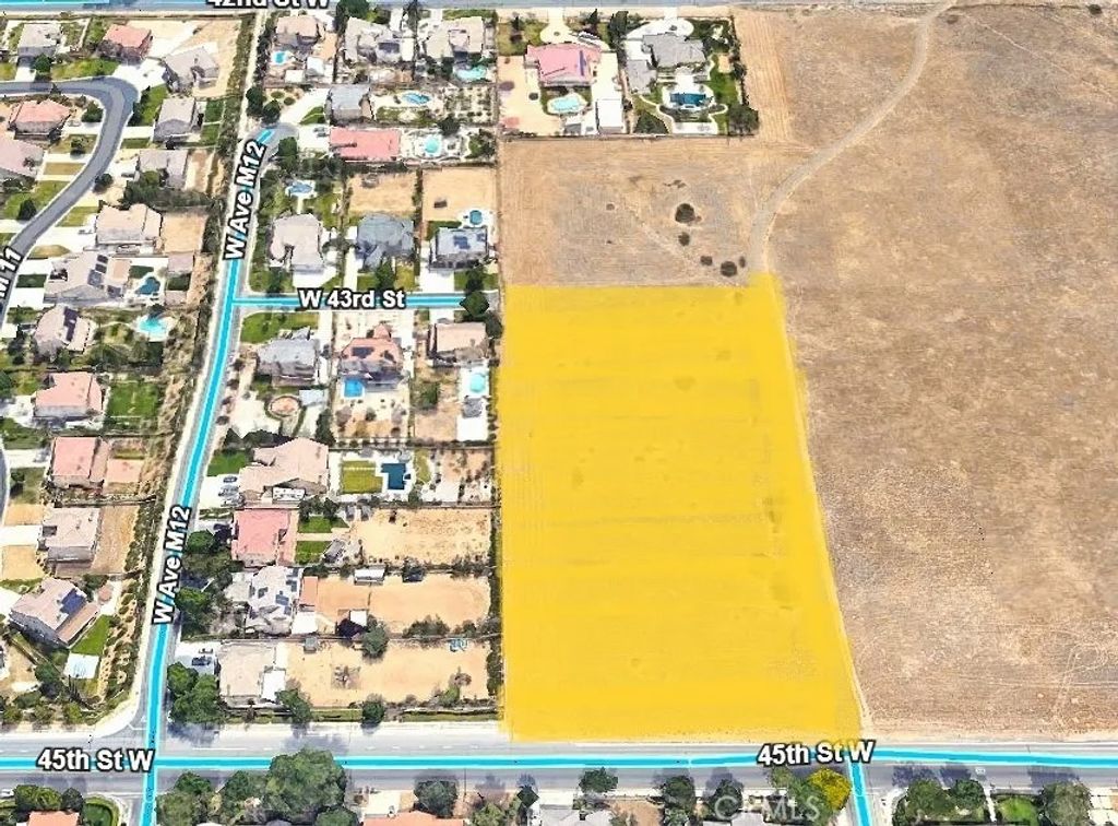 Photo of 45 W Stw (Pav) Vic, Quartz Hill, CA 93536 (MLS # SR25280317)