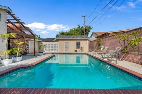 Photo of 10624 S 6th Avenue, Inglewood, CA 90303 (MLS # TR26044774)