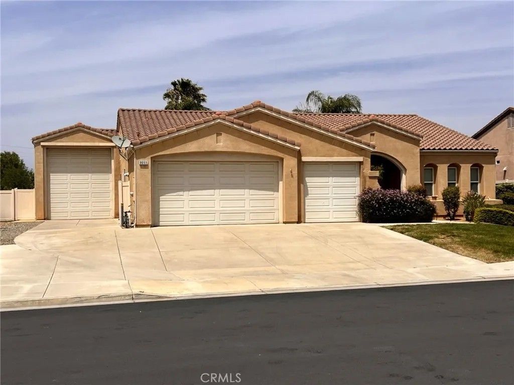 Photo of 8053 Halbrook Ter, Jurupa Valley, CA 92509 (MLS # IV26095765)